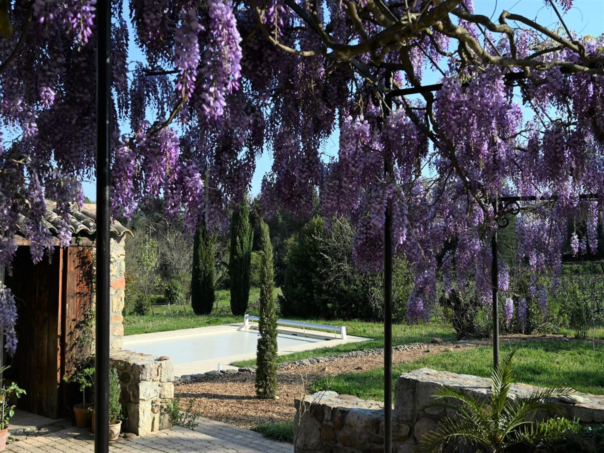 Restful Villa in Largenti re with Swimming Pool Montréal Esterno foto