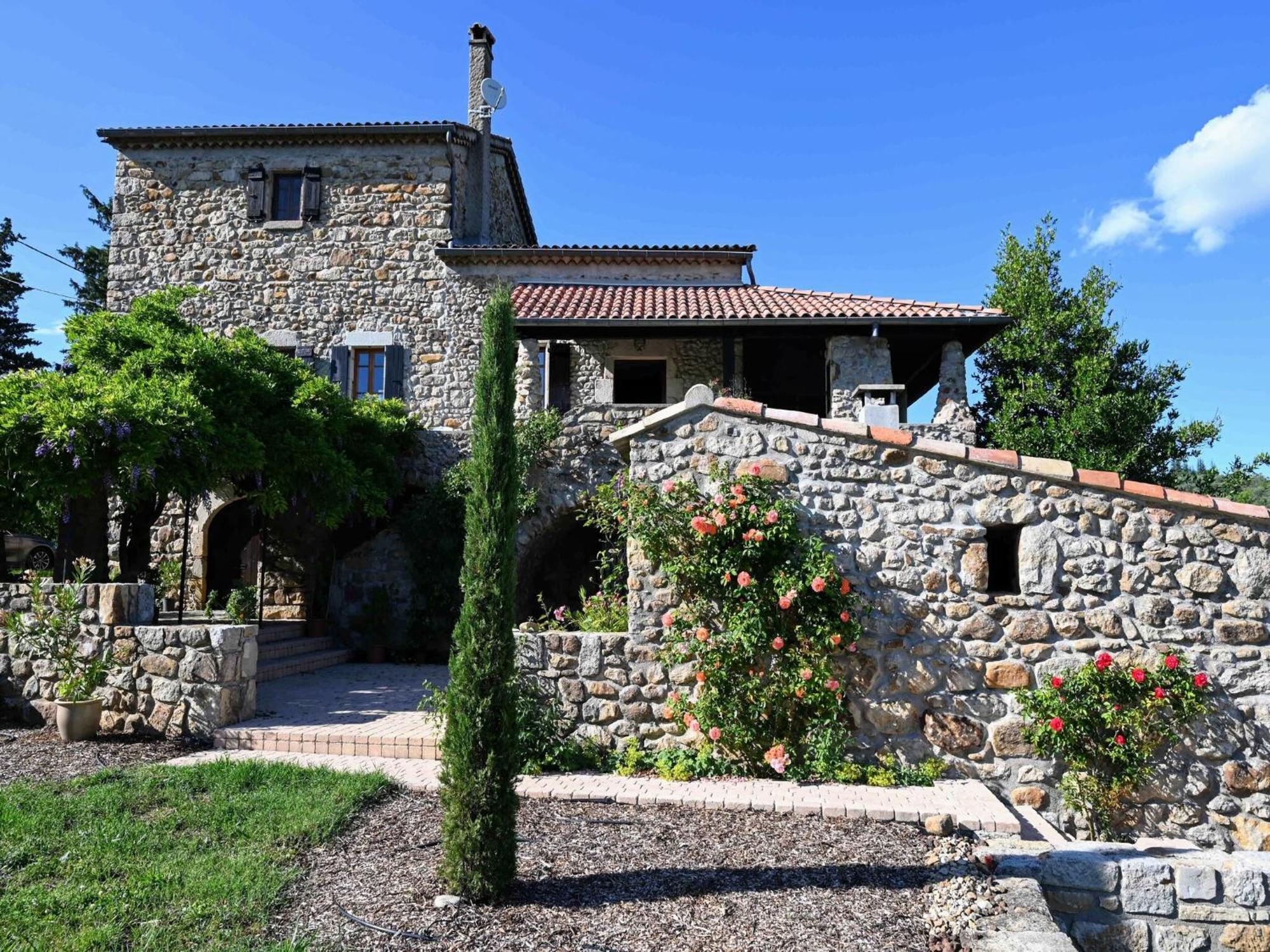 Restful Villa in Largenti re with Swimming Pool Montréal Esterno foto